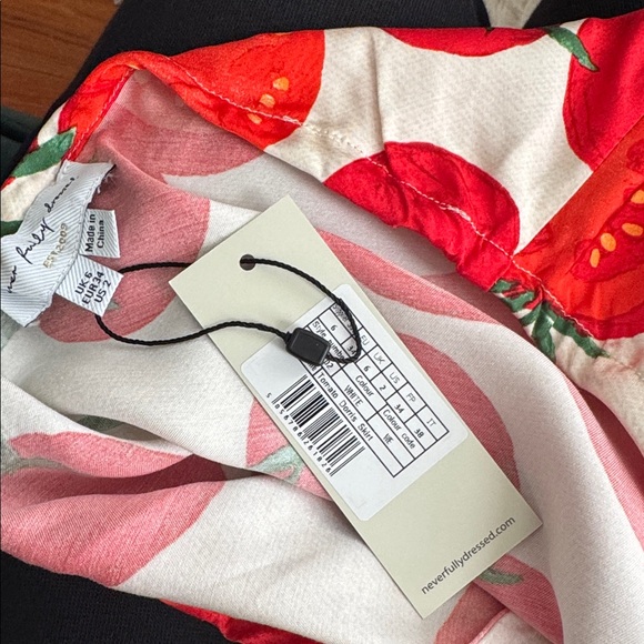 Never Fully Dressed tomato print satin maxi skirt in cream NWT - Picture 7 of 7